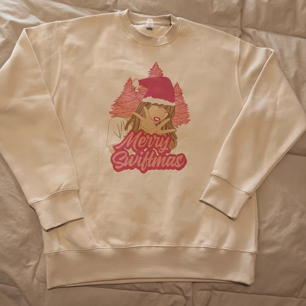 Merry Swiftmas! sweatshirt from Etsy - Picture 2 of 8
